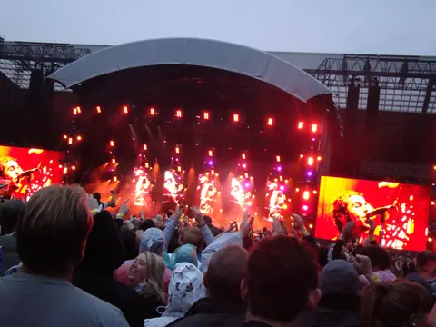 2009 - Oasis & Friends (Sunderland) Oasis