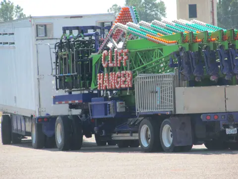 Cliff Hanger ride Tyler 2015