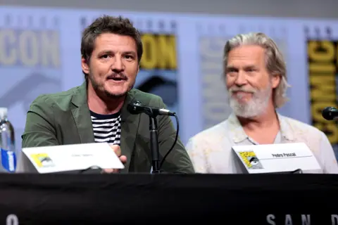 Pedro Pascal & Jeff Bridges