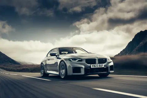 P90509823-bmw-m2-2250px