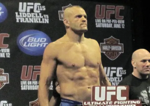 Chuck Liddell weighs in UFC 115