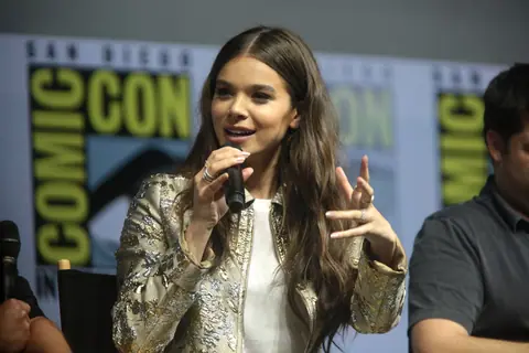 Hailee Steinfeld